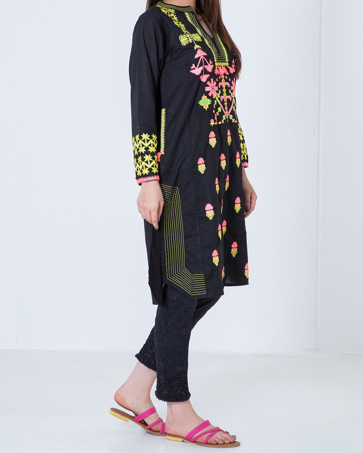 Komal's WTE17202 Embroidered Kurti