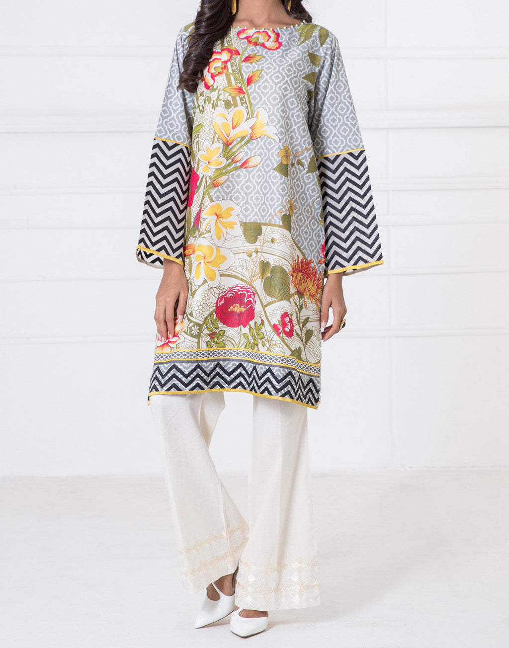 Komal's WTPE17304 Embroidered Kurti