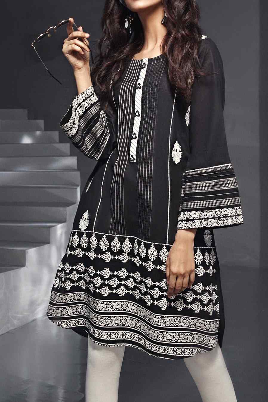 Komal's Embroidered Kurti