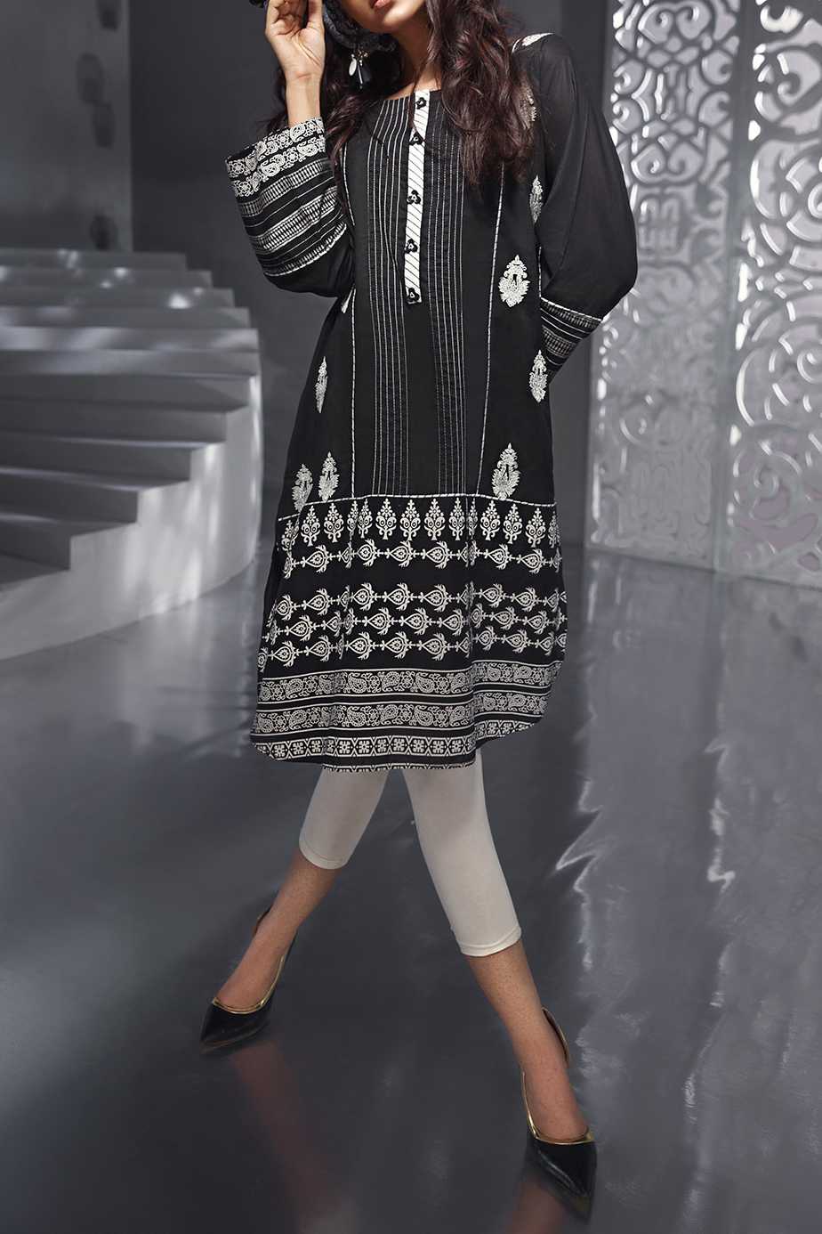 Komal's Embroidered Kurti