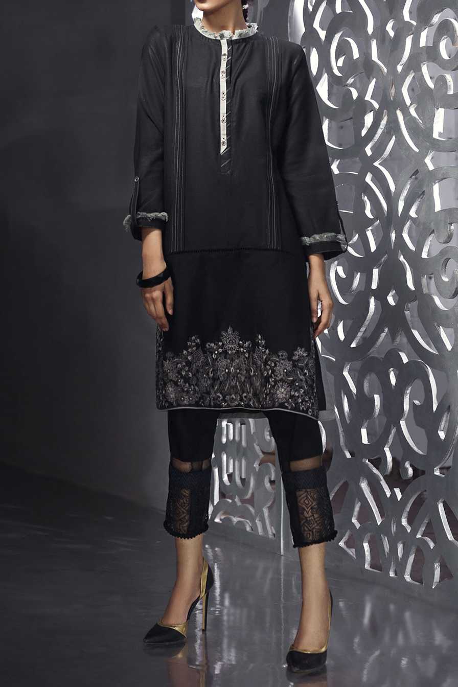 Komal's Embroidered Kurti