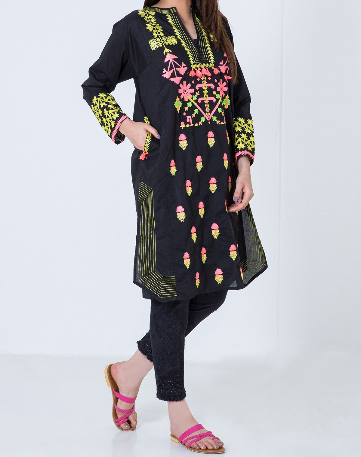 Komal's WTE17202 Embroidered Kurti