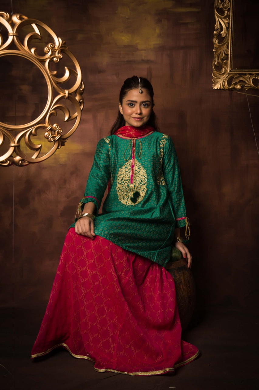 Komal's GDD-01039 | Tea Green & Shocking Pink | Formal 3 Piece Suit | Banarsi Net