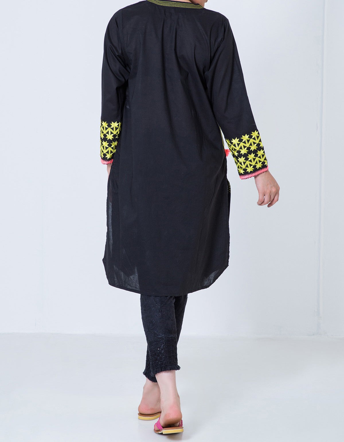 Komal's WTE17202 Embroidered Kurti