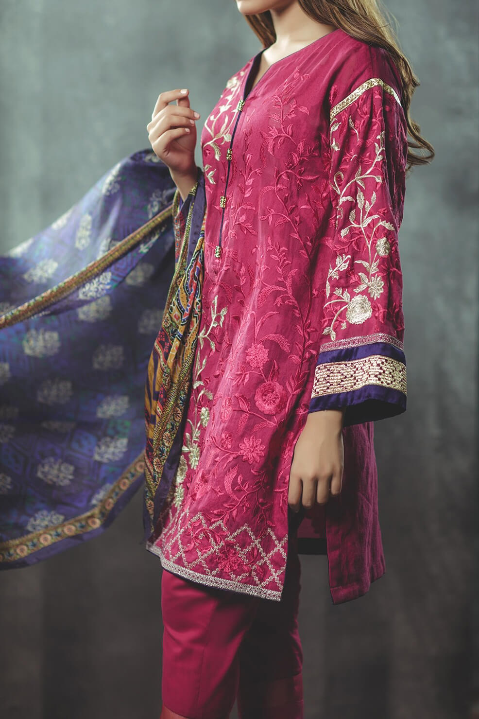 Komal's GFSU-1376 Embroidered 3PC Suit
